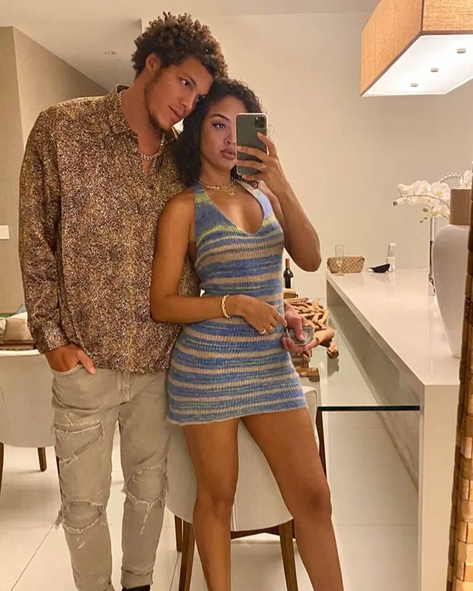 Orlando Magic forward Aaron Gordon mistakenly uploads revealing photo of  girlfriend